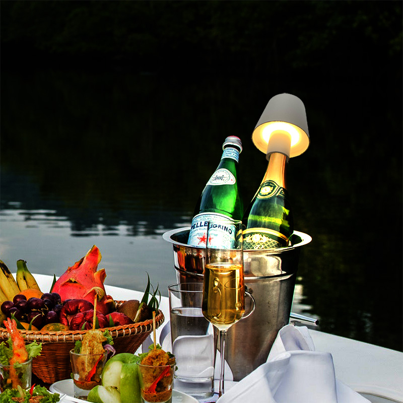 Luminária Decorativa Recarregá - Wine & Beer Tours Of Nova Scotia avaliação e preço