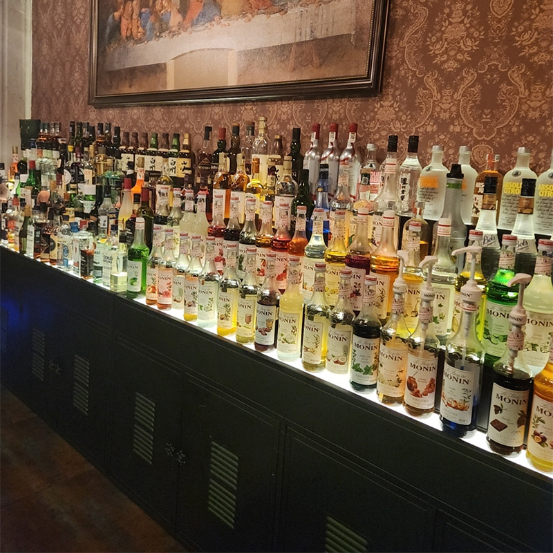 Armário de Vinhos e Expositor  - Wine Beer Rack avaliação e preço